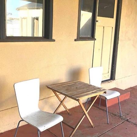 Modern Charming Miners' Cottage +Free Internet Broken Hill Luaran gambar